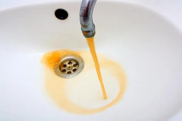 Фильтр от ржавой воды | Очистка водопровода от ржавчины из скважины
